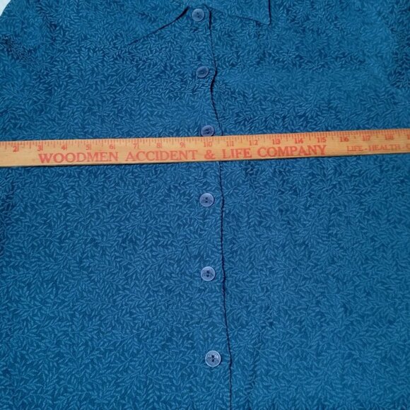 TravelSmith Blouse Petite Small SP Blue Long Sleeve Textured Leaf Collar Button - Picture 3 of 10